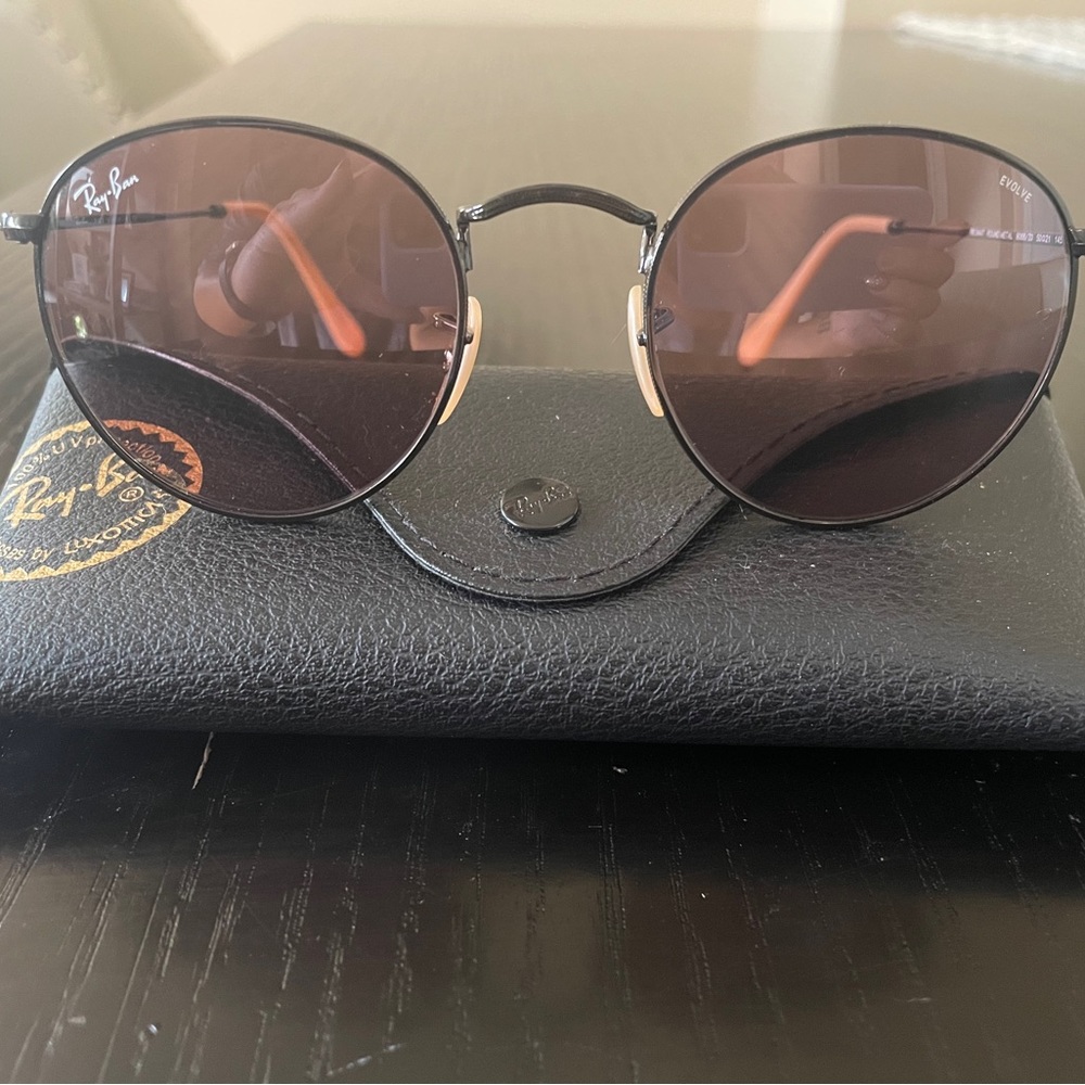 Ray Bans - Picture 2 of 3